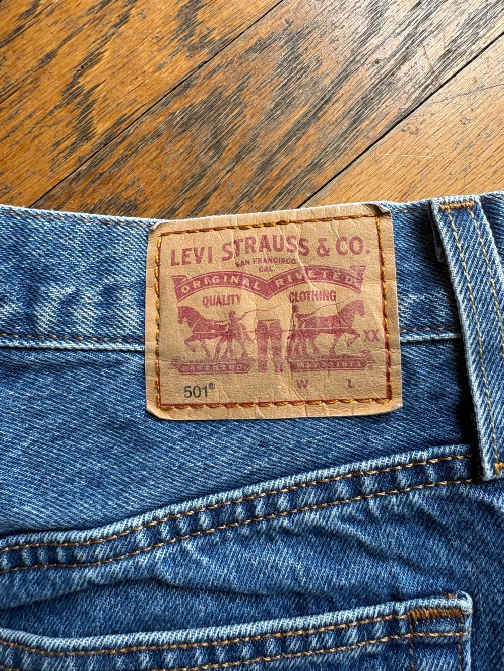 Levi 501 High Rise Denim Jean Shorts - Picture 3 of 6